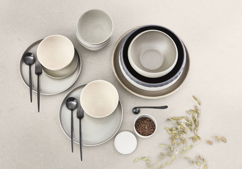 Decoración de platos en beige