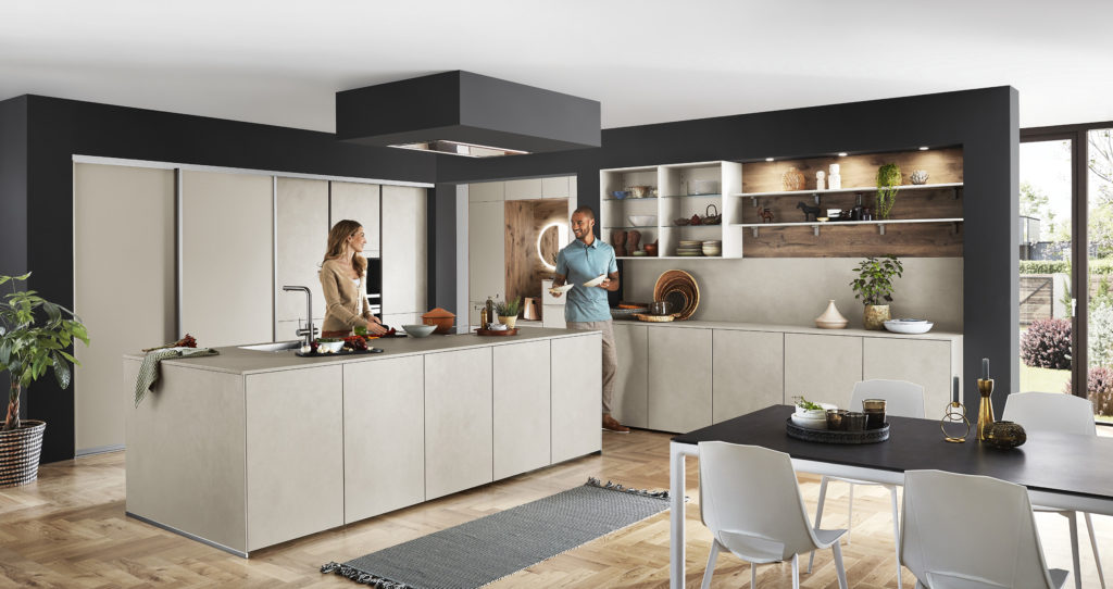 Cocina grande con isla