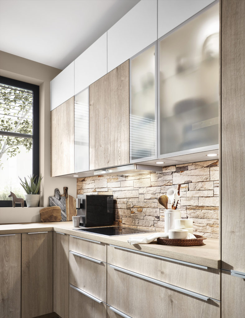 Cocina con mueble vitrina